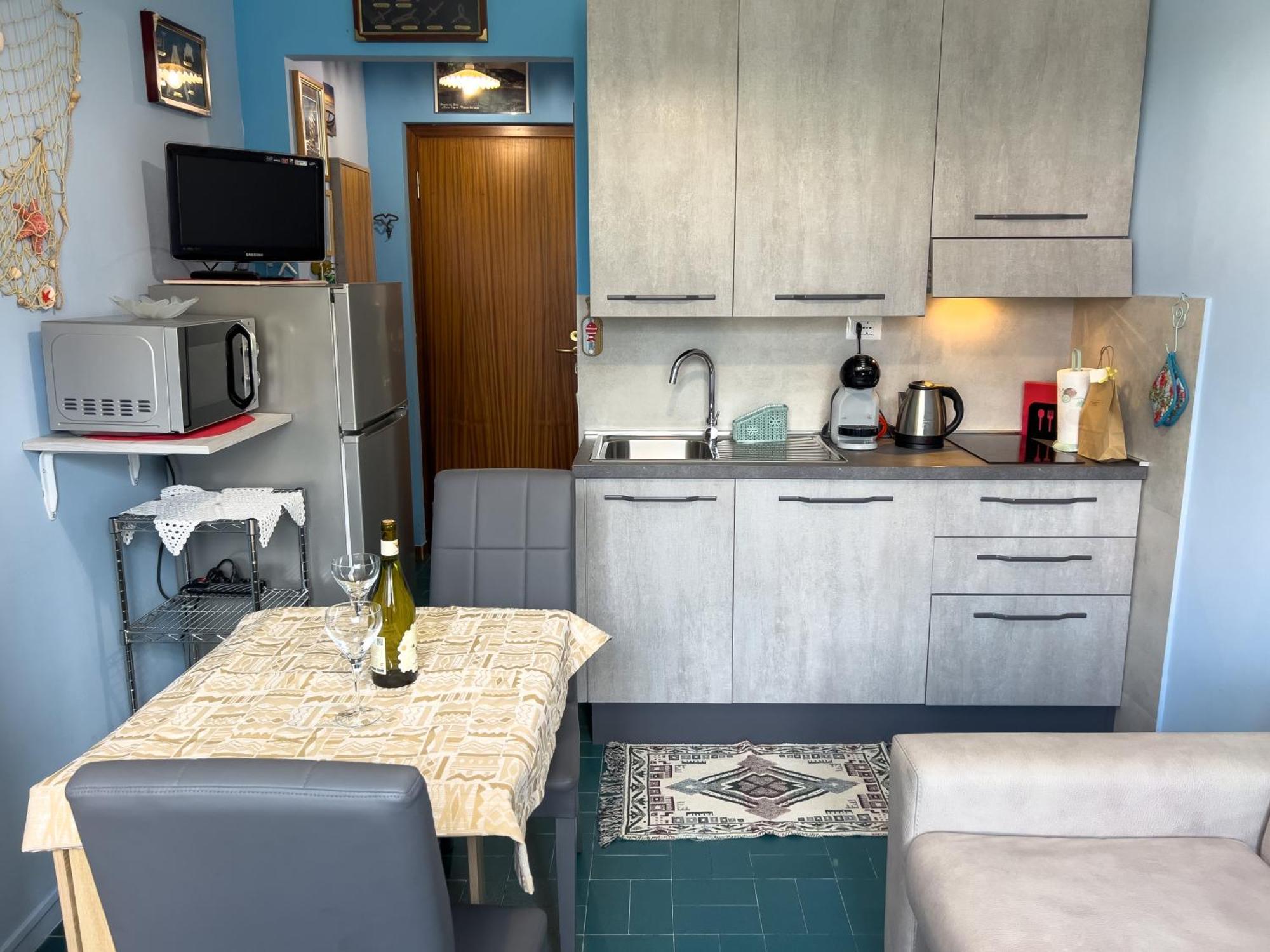 Casa Carlotta Apartment San Bartolomeo Al Mare Luaran gambar