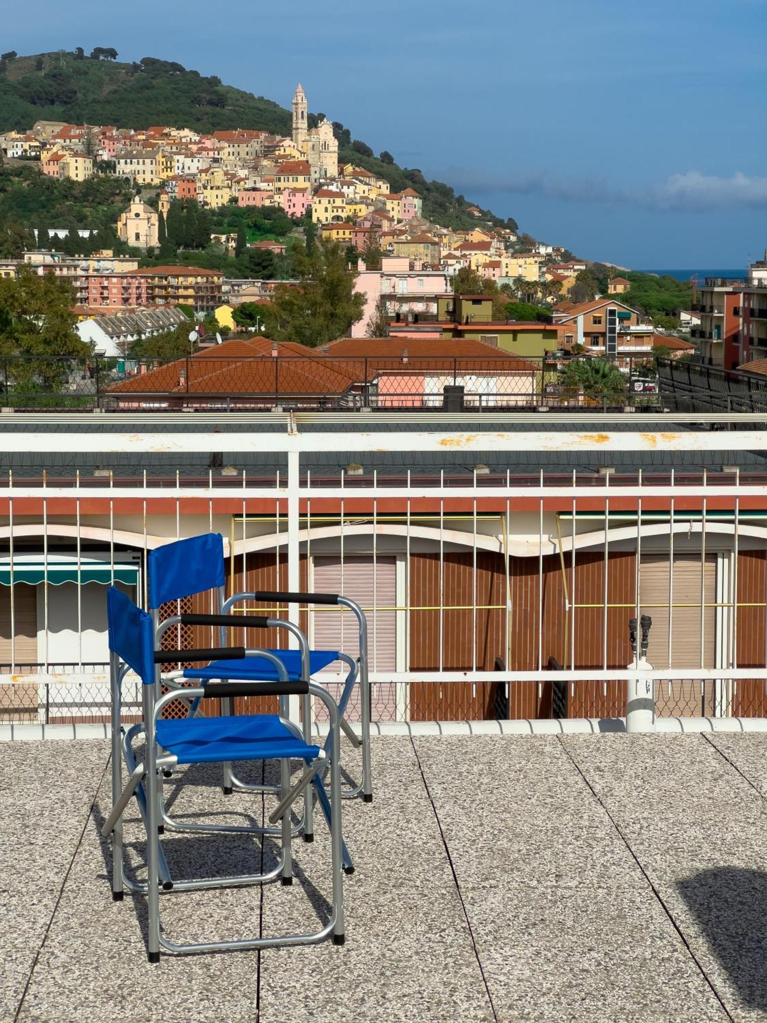 Casa Carlotta Apartment San Bartolomeo Al Mare Luaran gambar